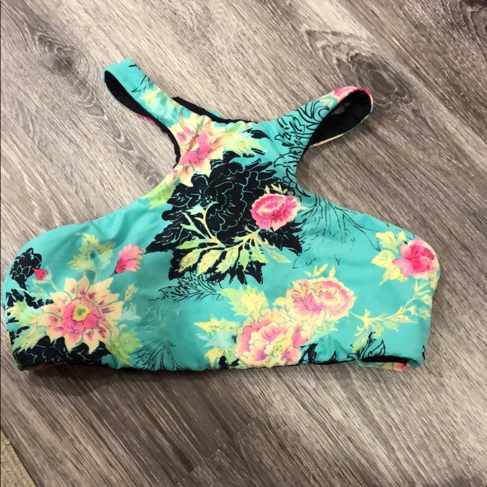 Billabong bikini top